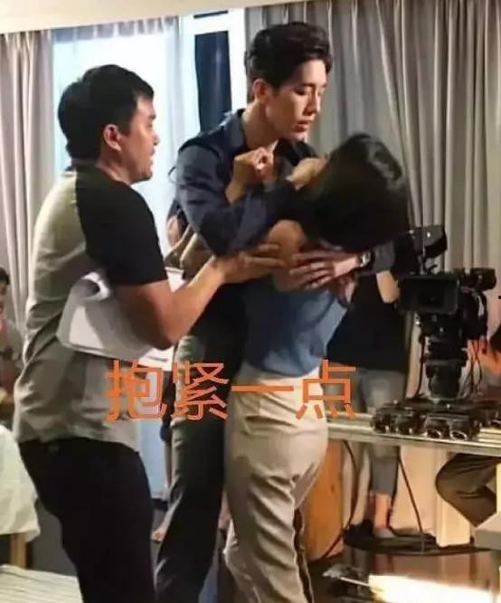 台湾人吃瓜群众视频,揭秘视频背后的热点事件