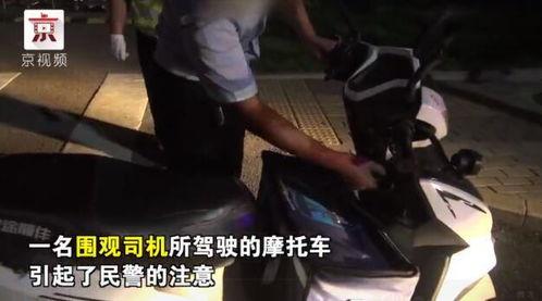 吃瓜群众红蓝大片视频,揭秘吃瓜群众的视觉盛宴